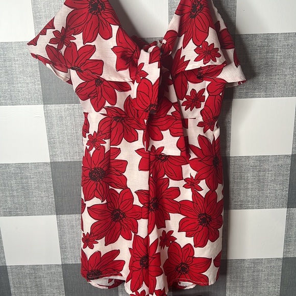 Beautiful Romper - Picture 2 of 5